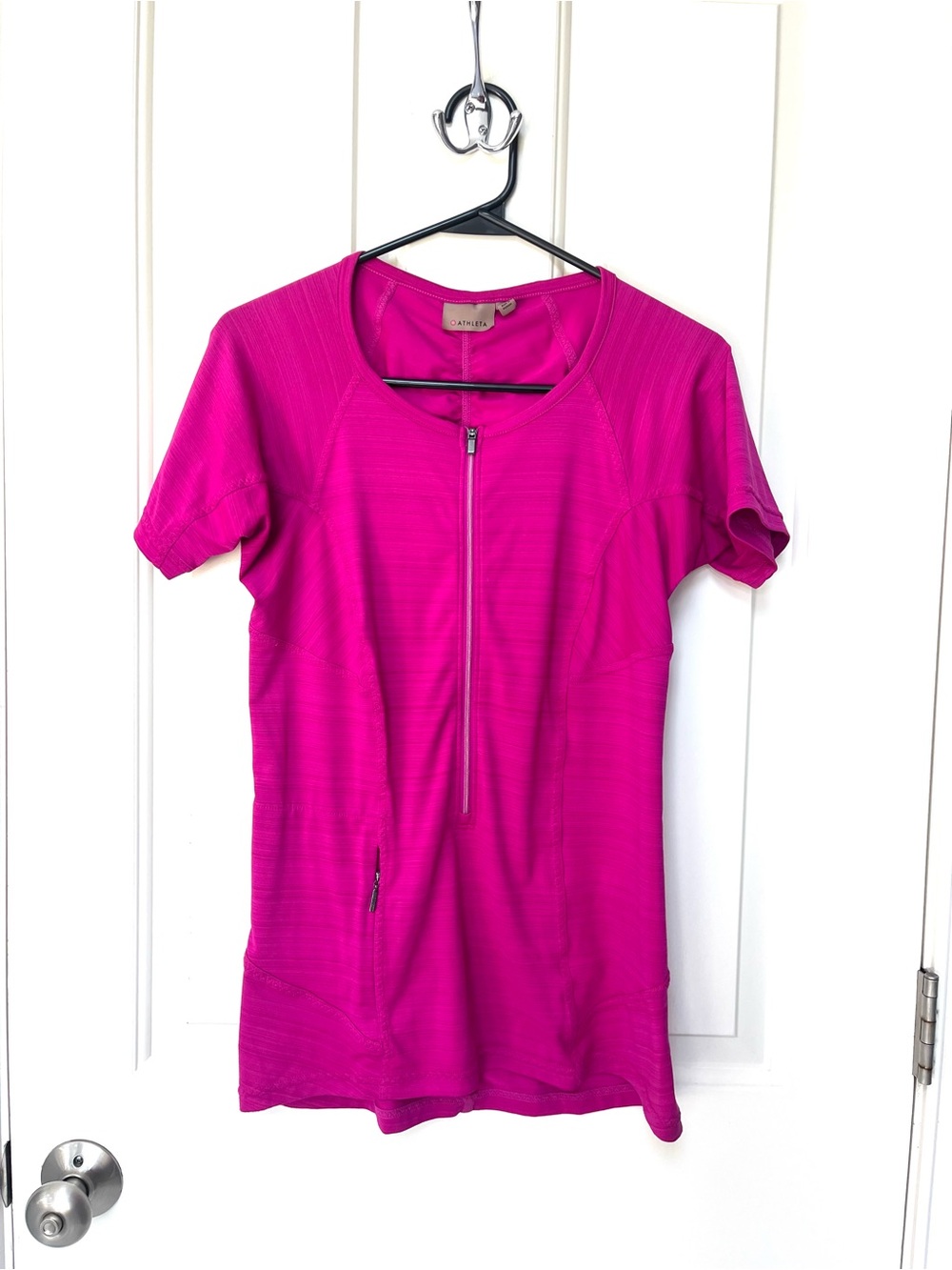 Athleta Pacifica Contoured Half-Zip in vibrant magenta Women’s Sz S